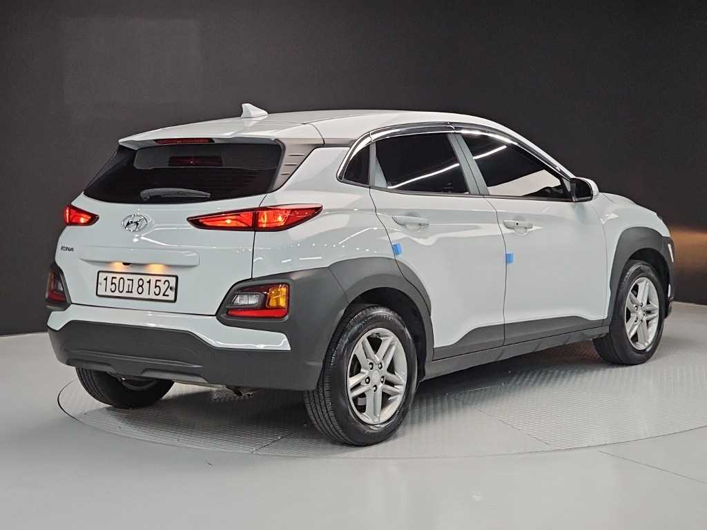 HYUNDAI Kona - Vista 4