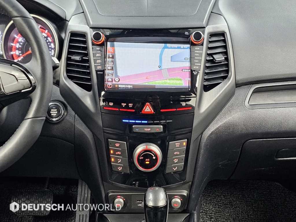 Ssangyong Tivoli - Vista 12