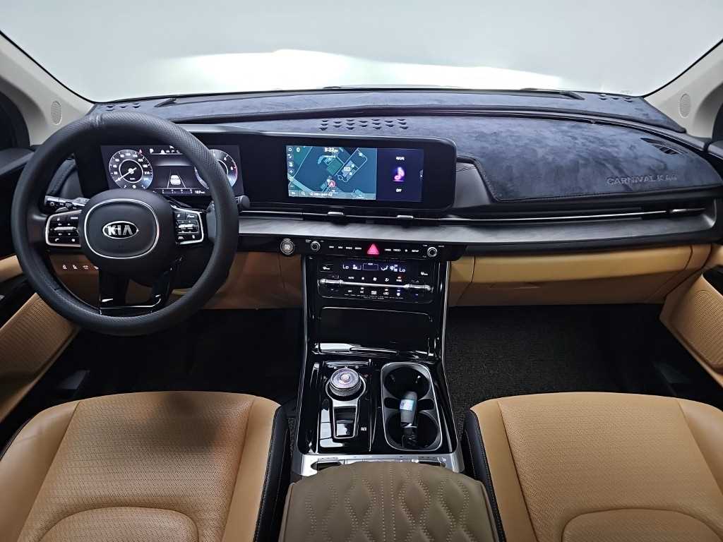 KIA Carnival - Vista 7