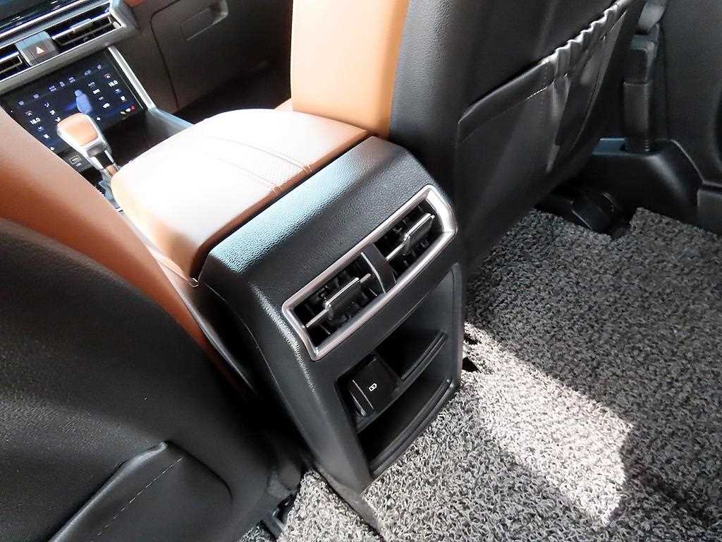 Ssangyong Torres 2023 Negro - Importación desde Corea - HF Imports Iquique - Foto 15