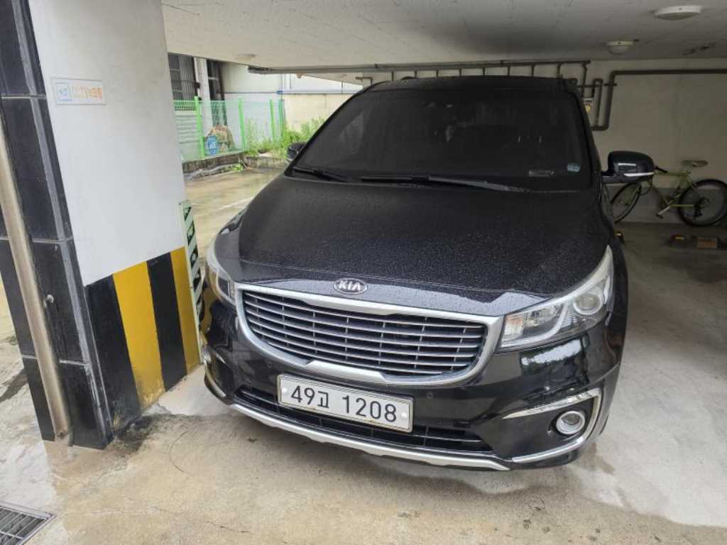 KIA Carnival 2015 Negro - Importación desde Corea - HF Imports Iquique - Foto 1