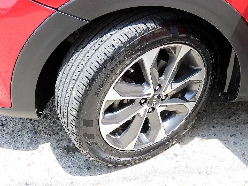 KIA Stonic 2018 - Importación desde Corea - HF Imports Iquique - Foto 20