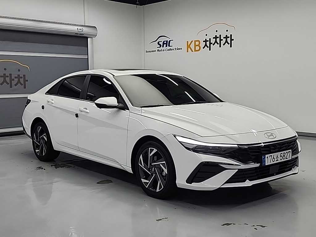 HYUNDAI Avante - Vista 4