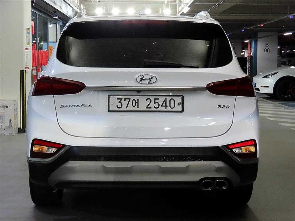 HYUNDAI Santa Fe - Vista 5