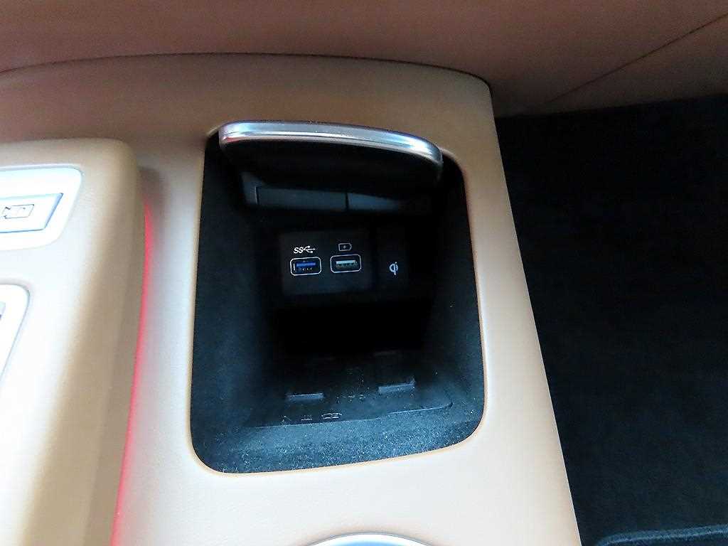 Genesis GV70 2022 Negro - Importación desde Corea - HF Imports Iquique - Foto 13