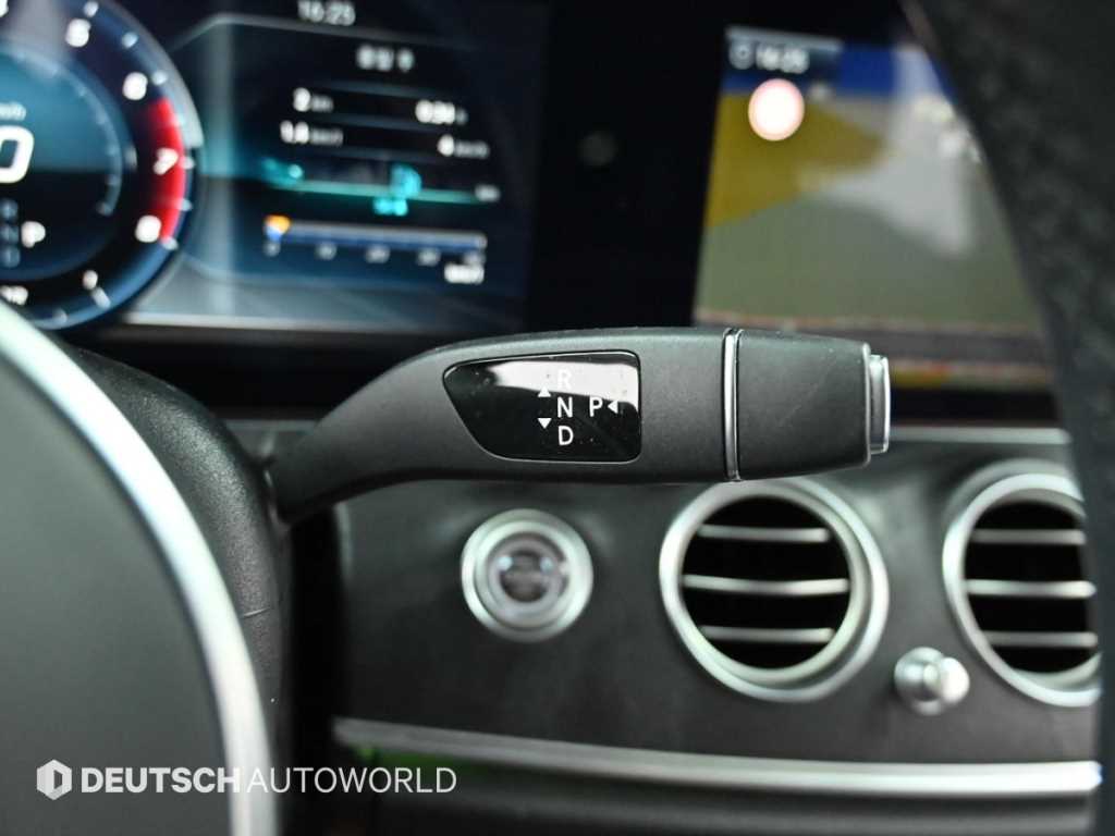 Mercedes Benz E class - Vista 9