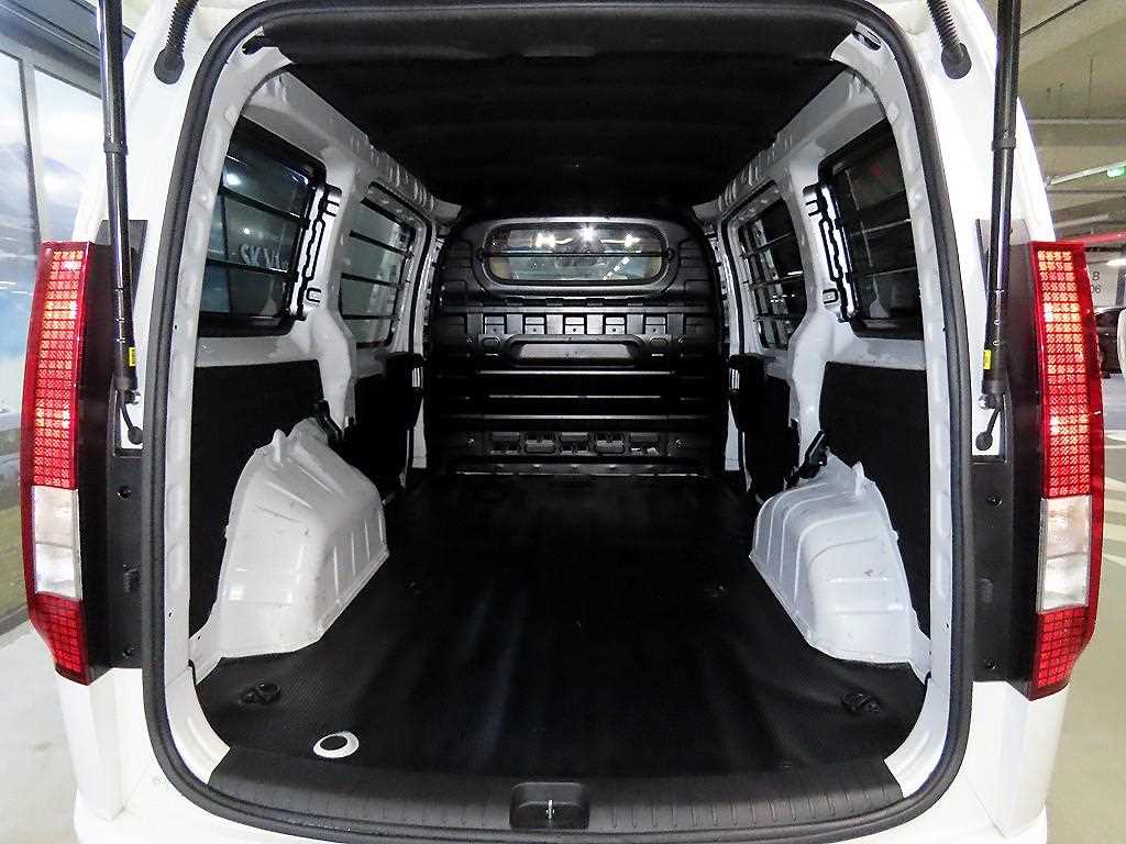 HYUNDAI Staria 2025 Blanco - Importación desde Corea - HF Imports Iquique - Foto 16