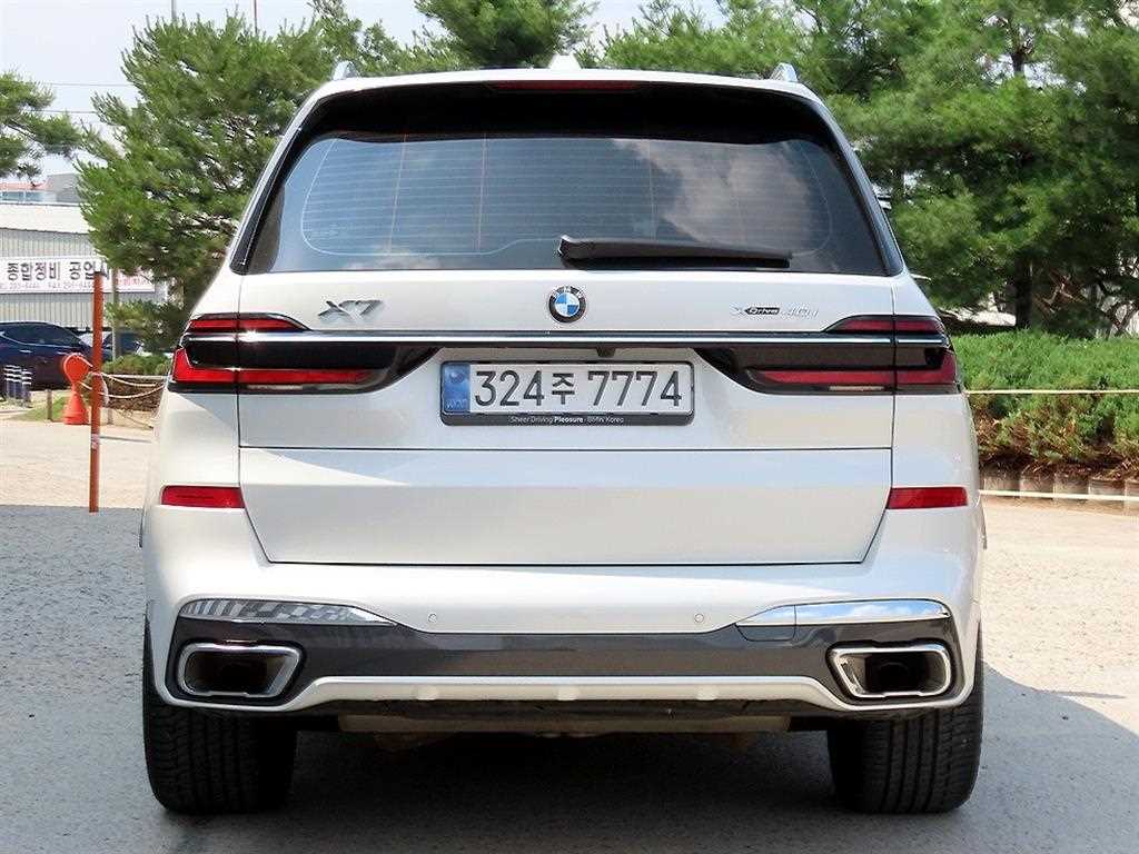 BMW X7 - Vista 4