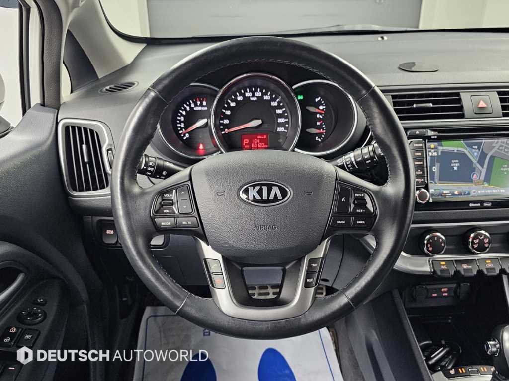 KIA Pride 2017 Blanco - Importación desde Corea - HF Imports Iquique - Foto 13