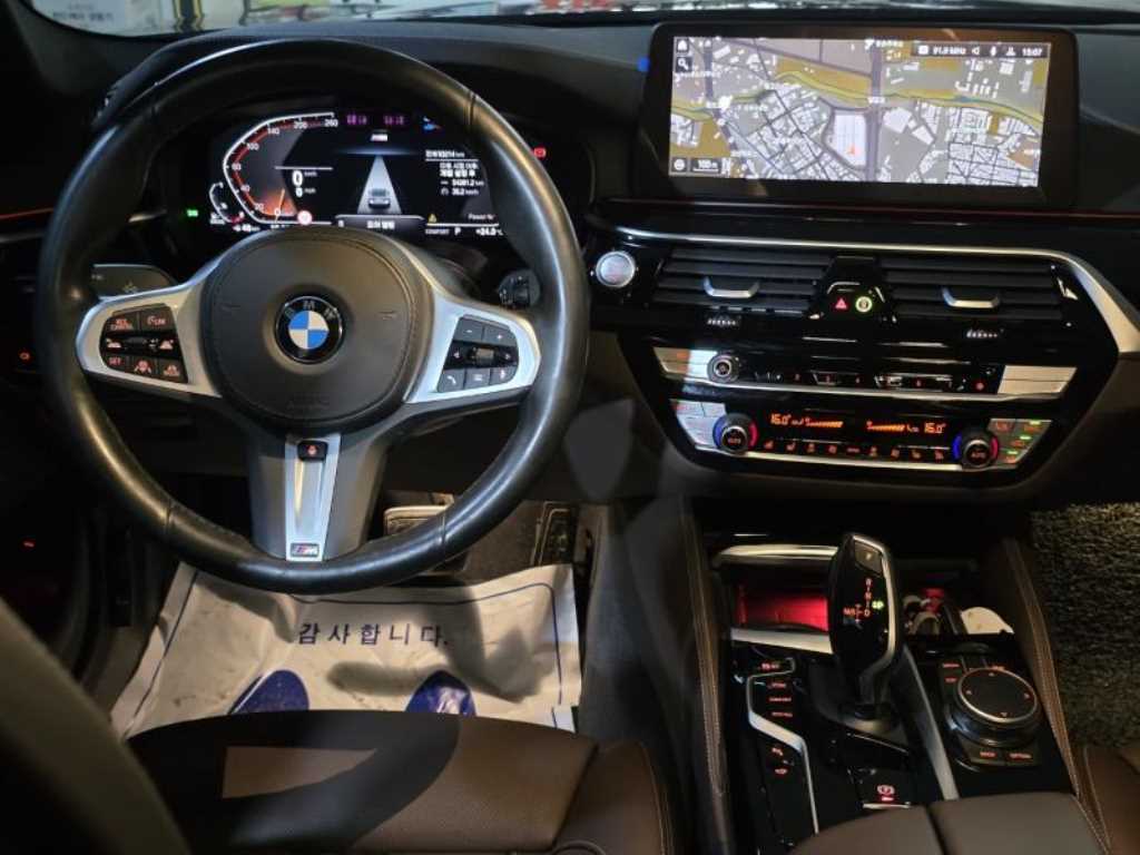 BMW 5 Series - Vista 10