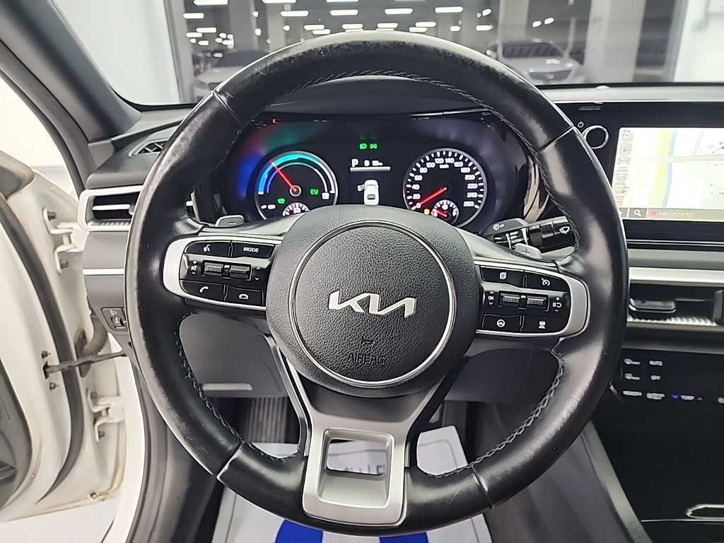 KIA K5 - Vista 9
