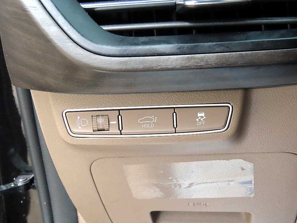 KIA K8 - Vista 12