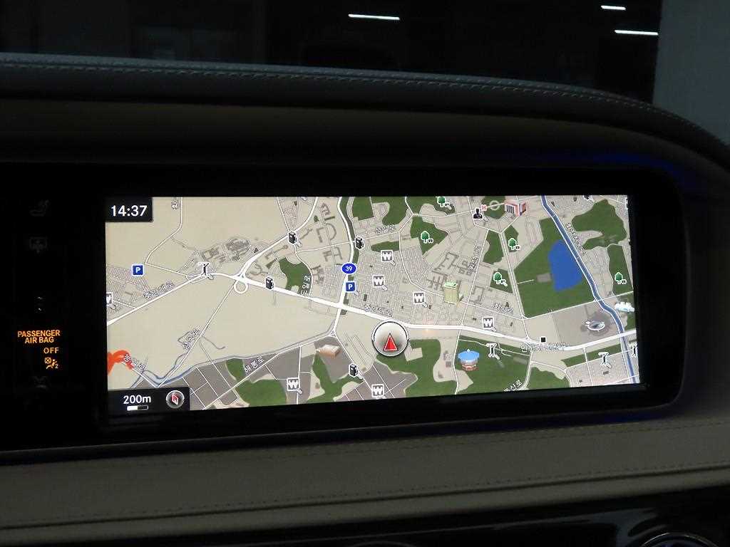 Mercedes Benz S Class - Vista 8