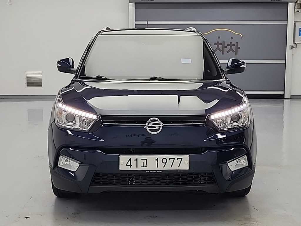 Ssangyong Tivoli - Vista 2