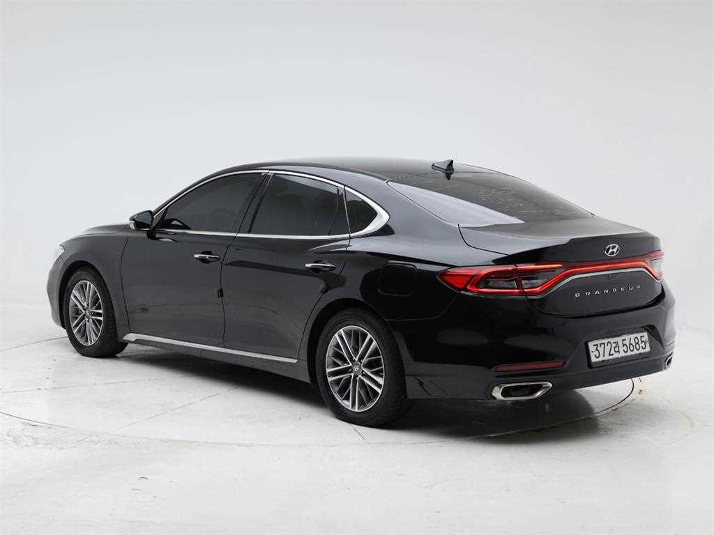 HYUNDAI Grandeur - Vista 4