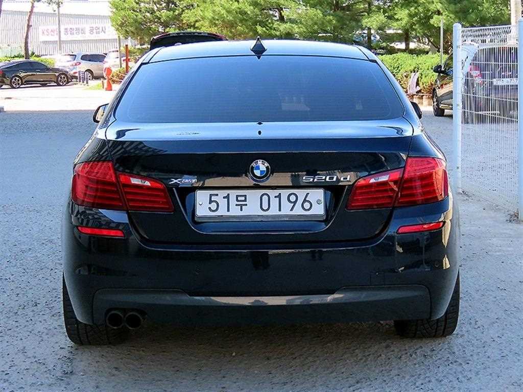 BMW 5 Series - Vista 4