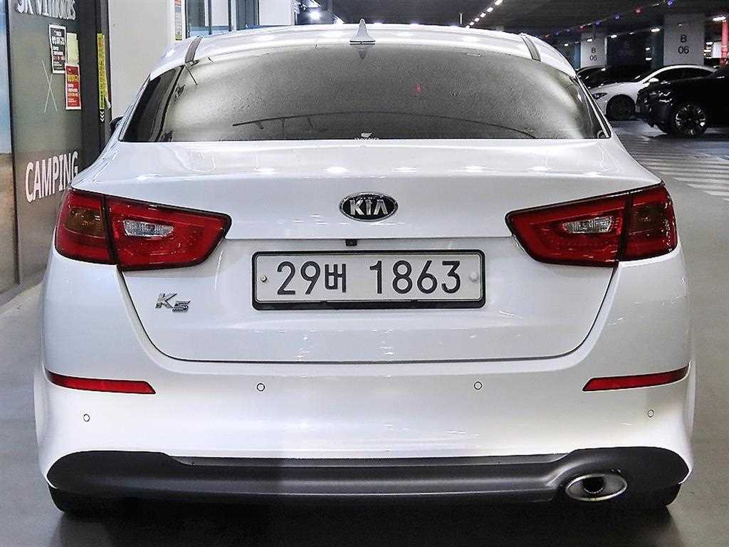 KIA K5 - Vista 5