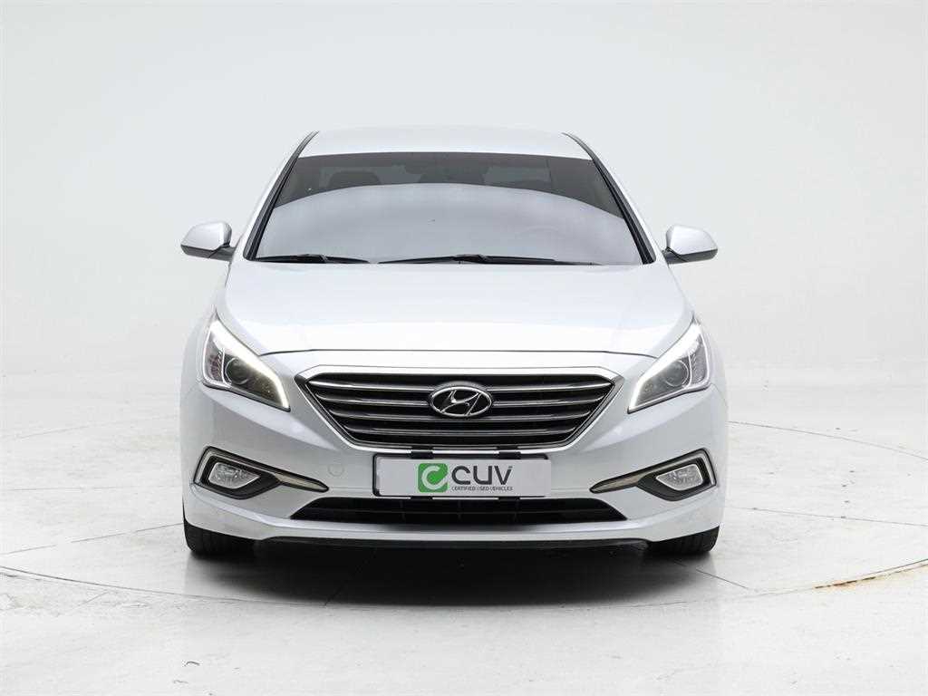 HYUNDAI Sonata - Vista 2