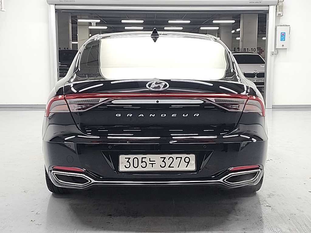 HYUNDAI Grandeur - Vista 3