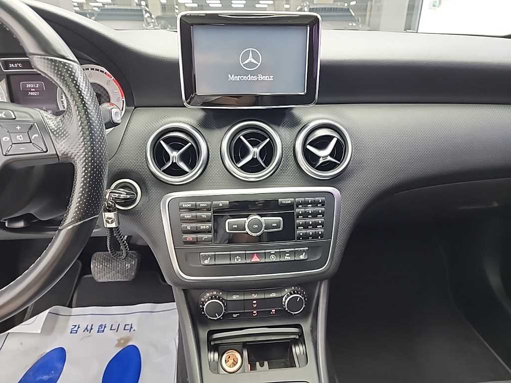 Mercedes Benz A Class - Vista 10