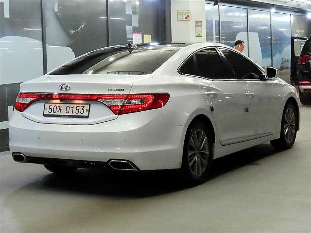 HYUNDAI Grandeur - Vista 4