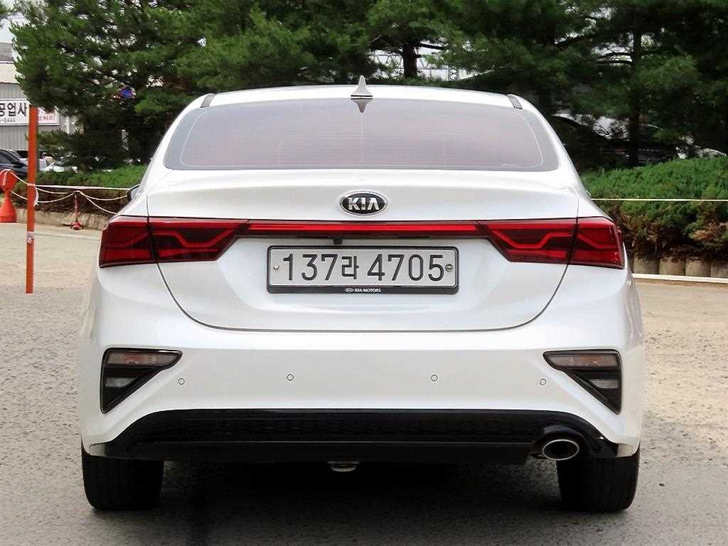 KIA K3 - Vista 4