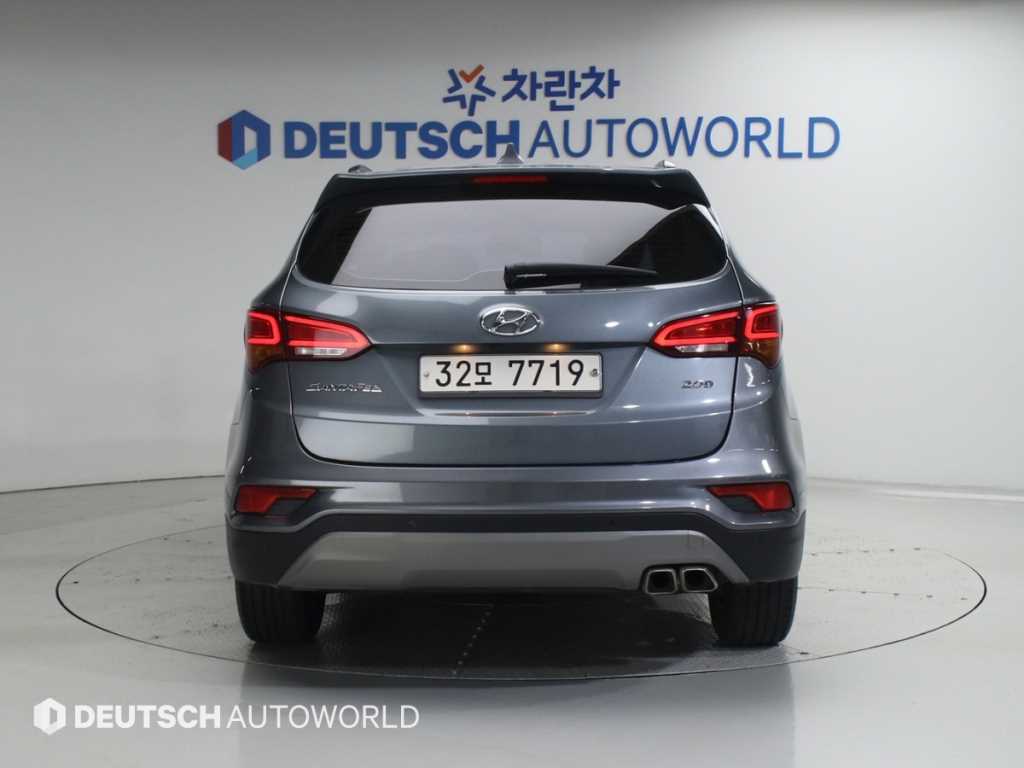 HYUNDAI Santa Fe - Vista 4