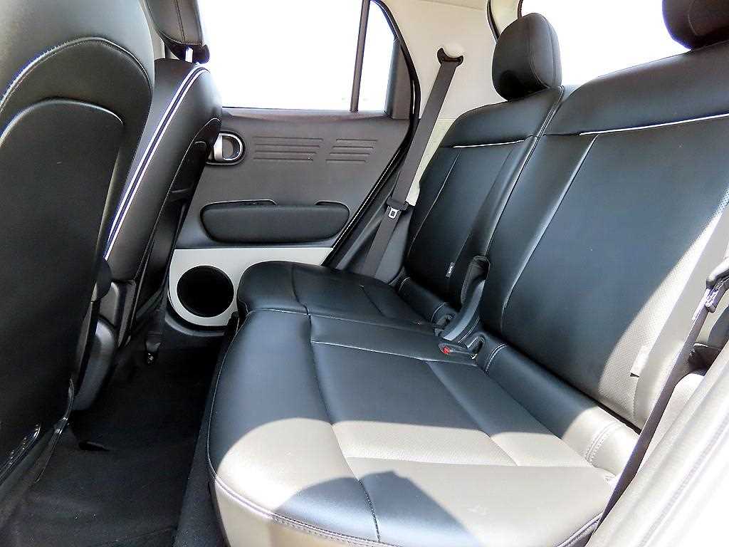 HYUNDAI Casper - Vista 6