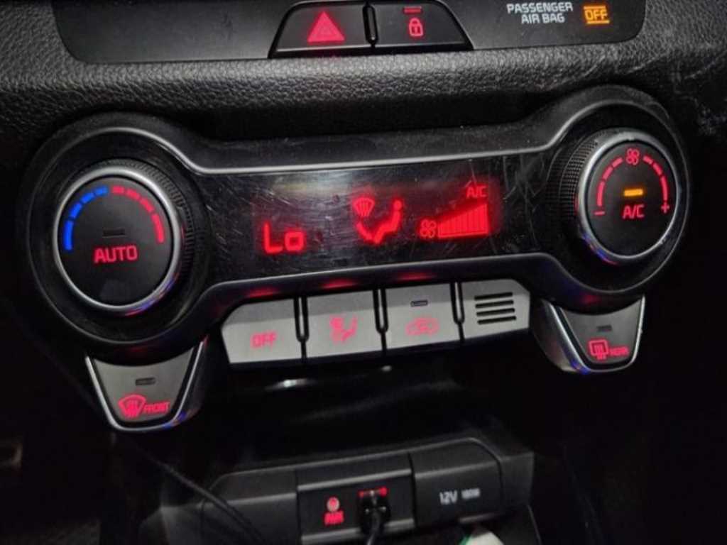 KIA Stonic - Vista 5