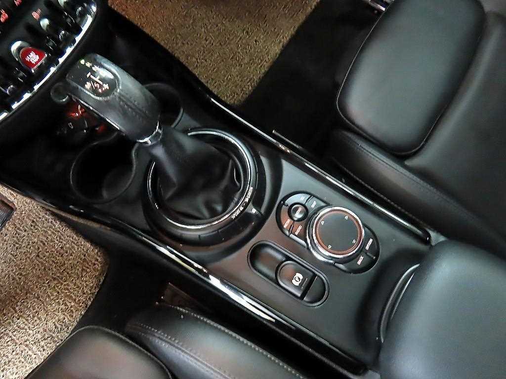 Mini Clubman - Vista 10