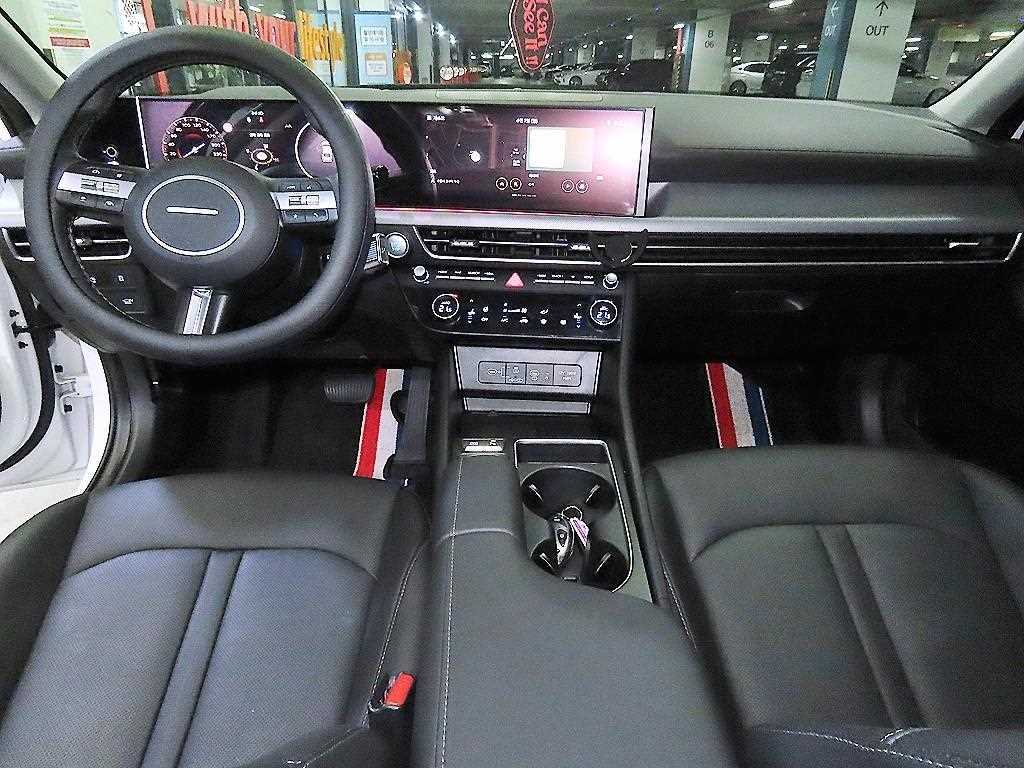 HYUNDAI Sonata - Vista 10