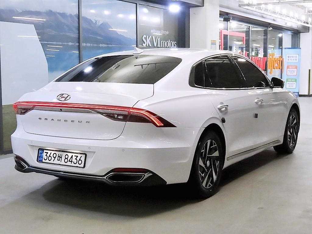 HYUNDAI Grandeur - Vista 4