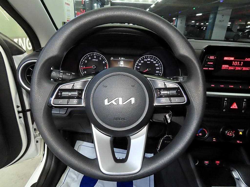 KIA K3 - Vista 8