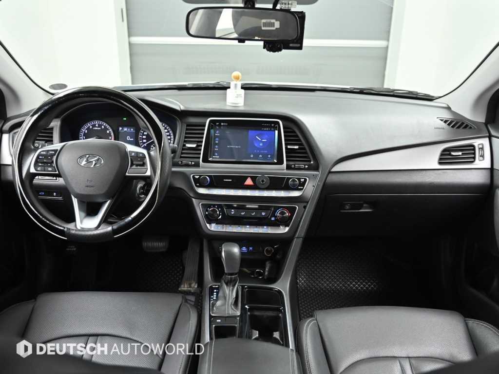 HYUNDAI Sonata - Vista 7
