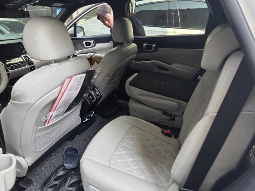 KIA Sorento - Vista 11