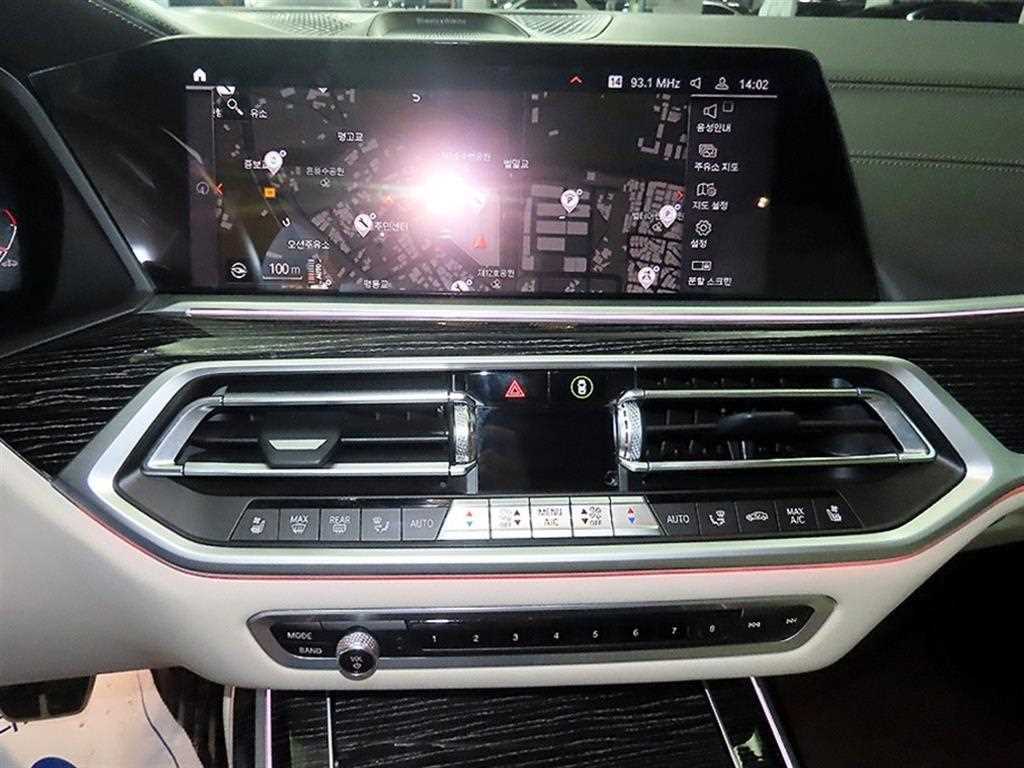 BMW X7 - Vista 11