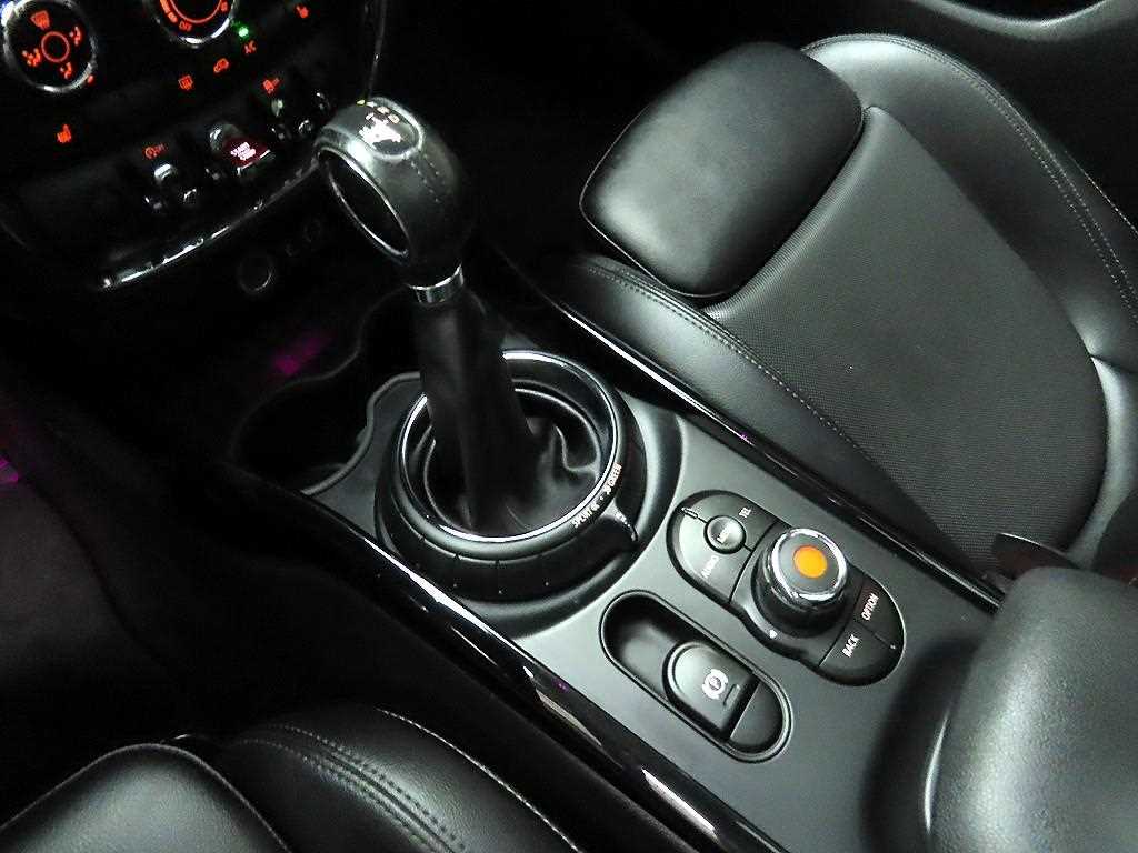 Mini Clubman - Vista 10