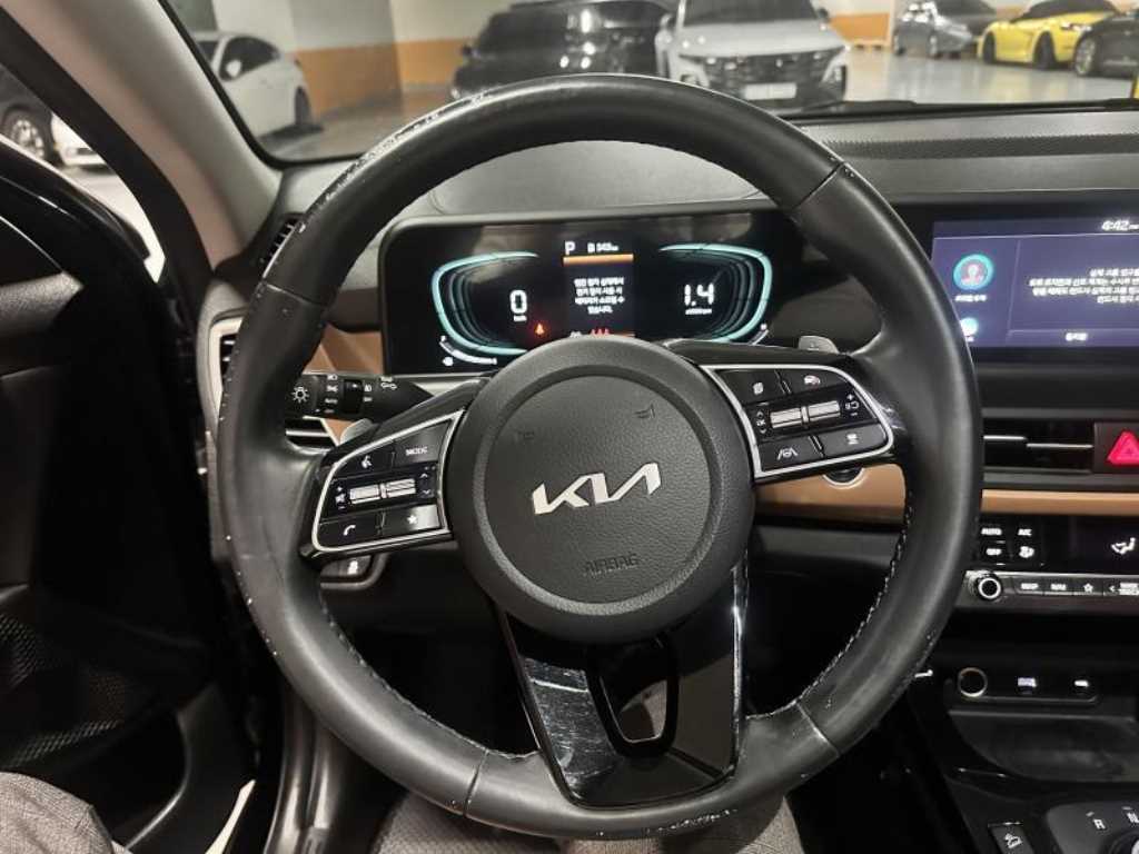 KIA Seltos - Vista 4
