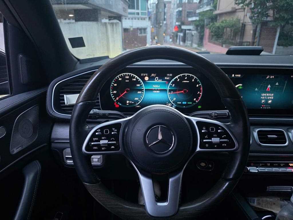 Mercedes Benz GLS Class - Vista 11