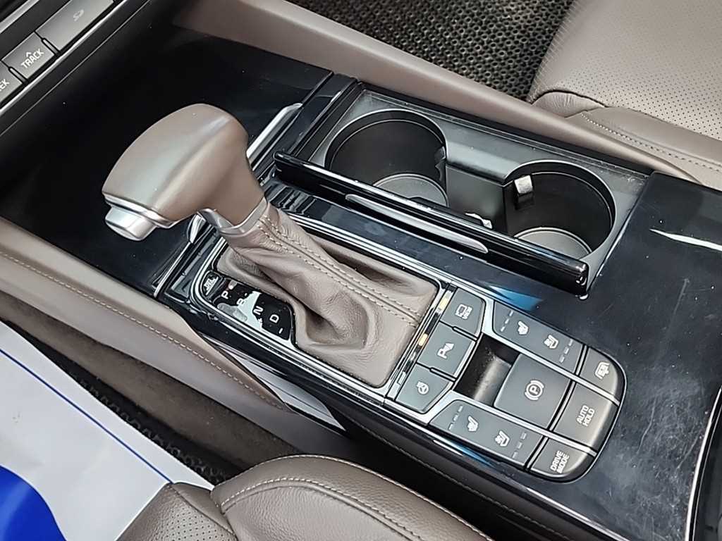 KIA K7 - Vista 8