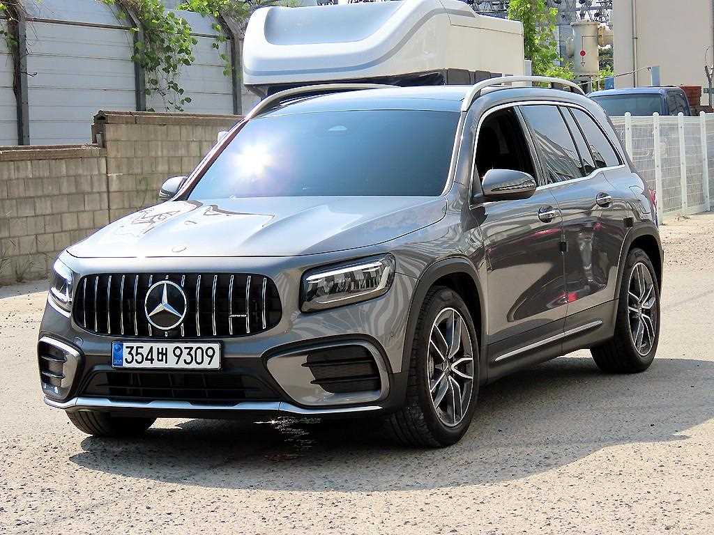 Mercedes Benz GLB Class - Vista 2