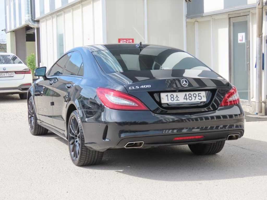 Mercedes Benz CLS Class - Vista 3