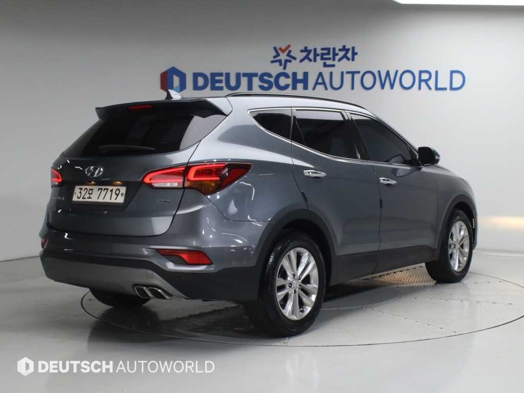 HYUNDAI Santa Fe - Vista 2