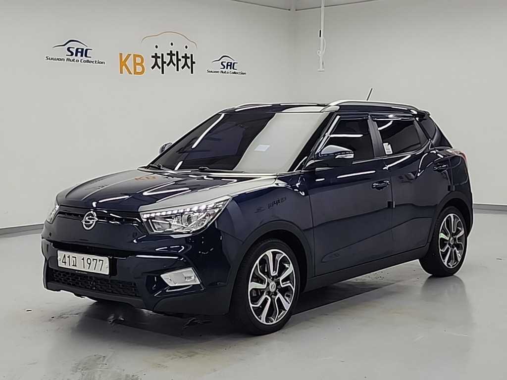 Ssangyong Tivoli 2015 Azul - Importación desde Corea - HF Imports Iquique - Foto 1