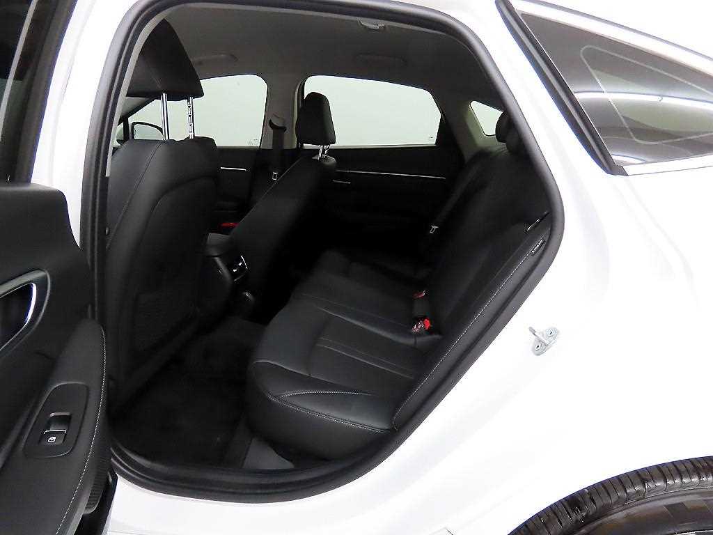 HYUNDAI Sonata - Vista 6