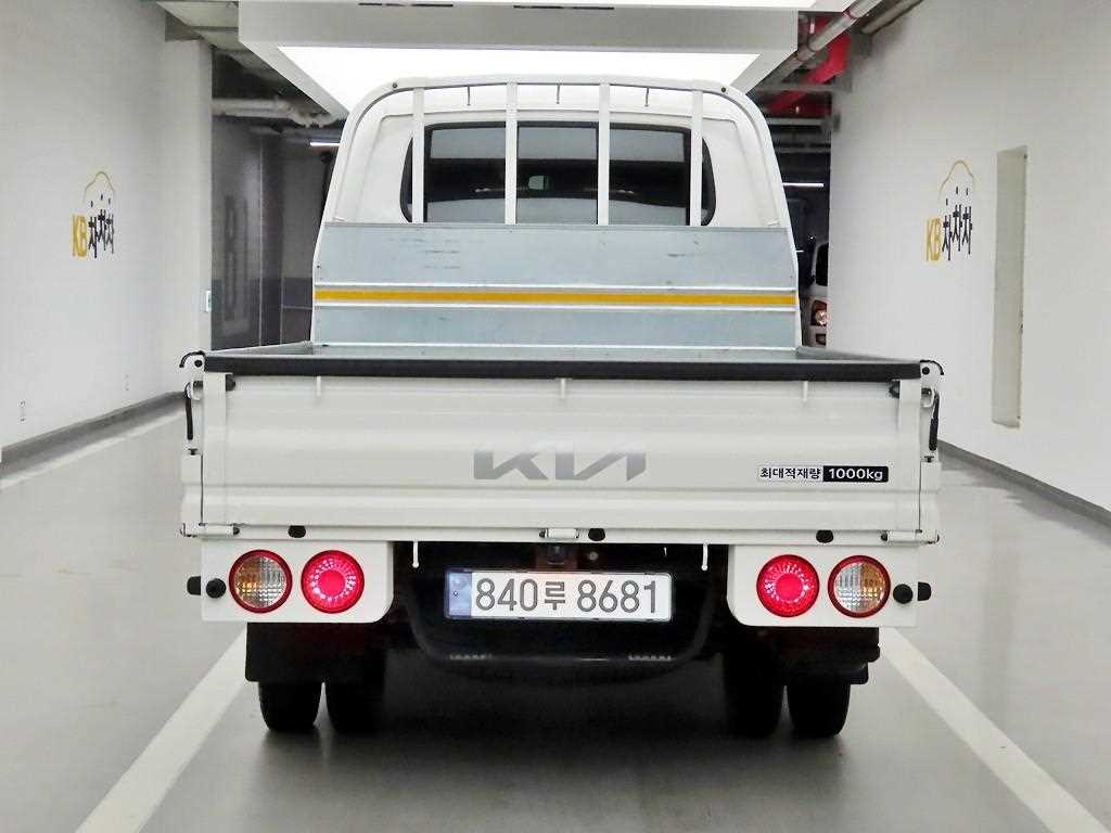 Small Truck Cargo (small) - Vista 3