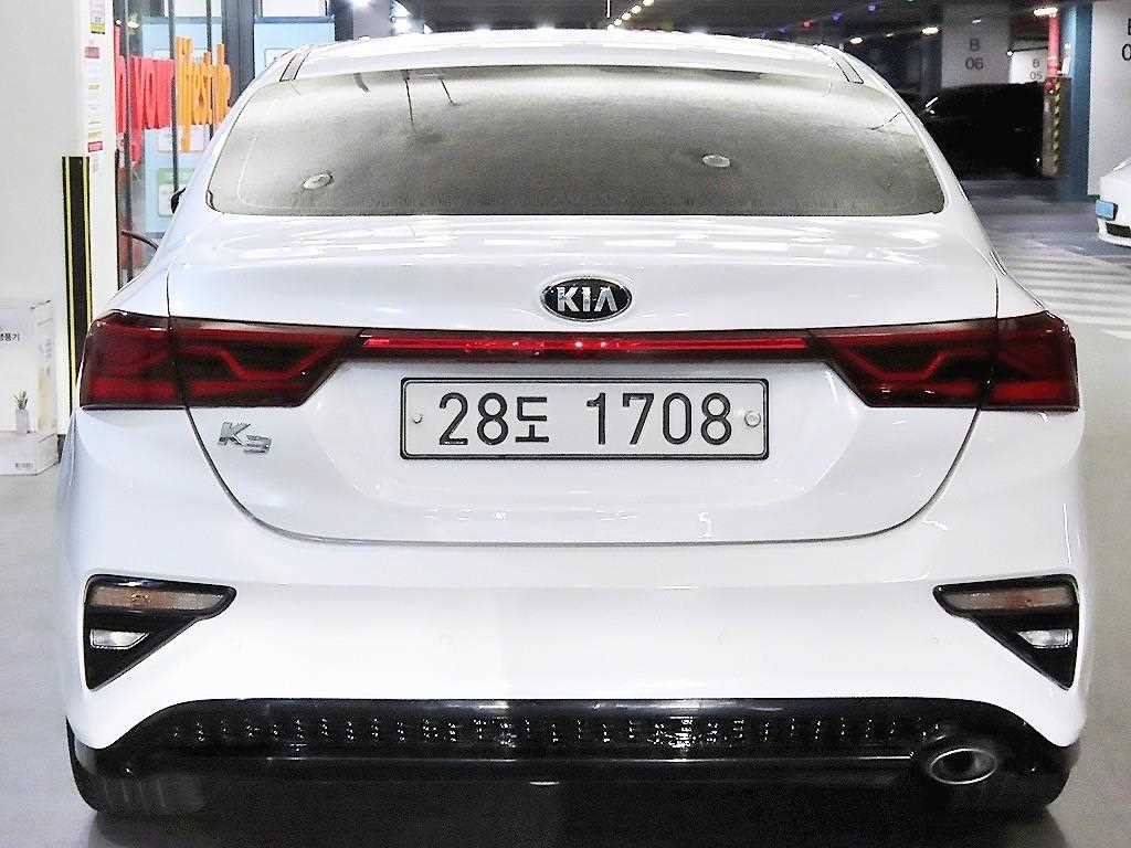 KIA K3 - Vista 5