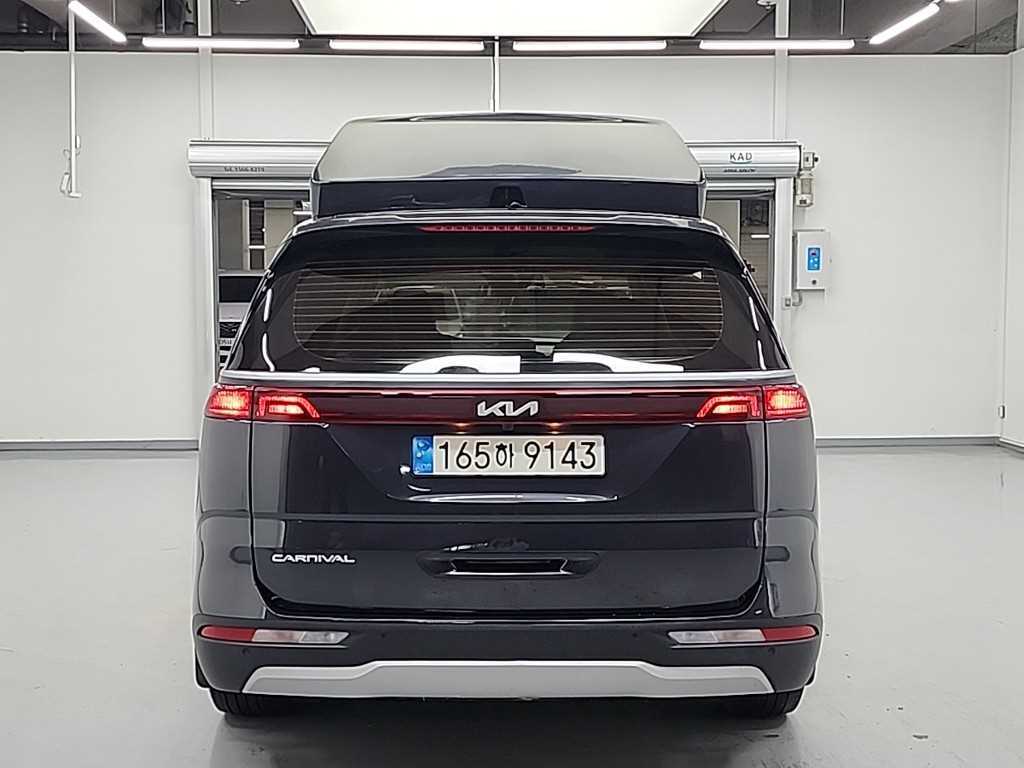 KIA Carnival - Vista 3
