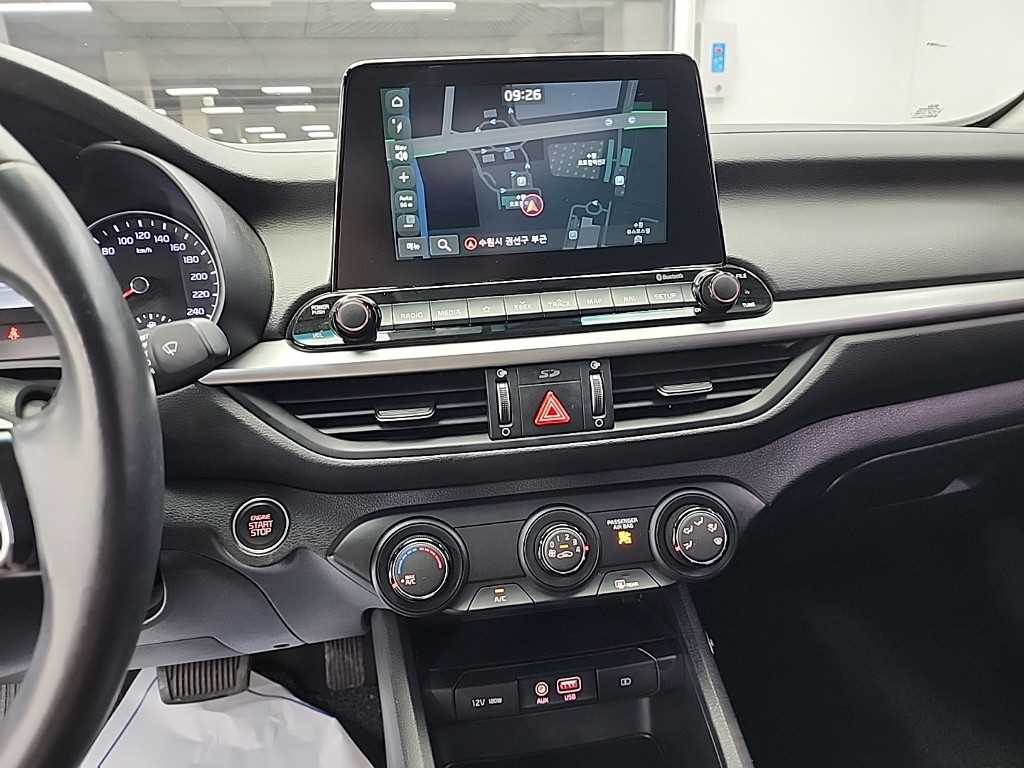 KIA K3 - Vista 10