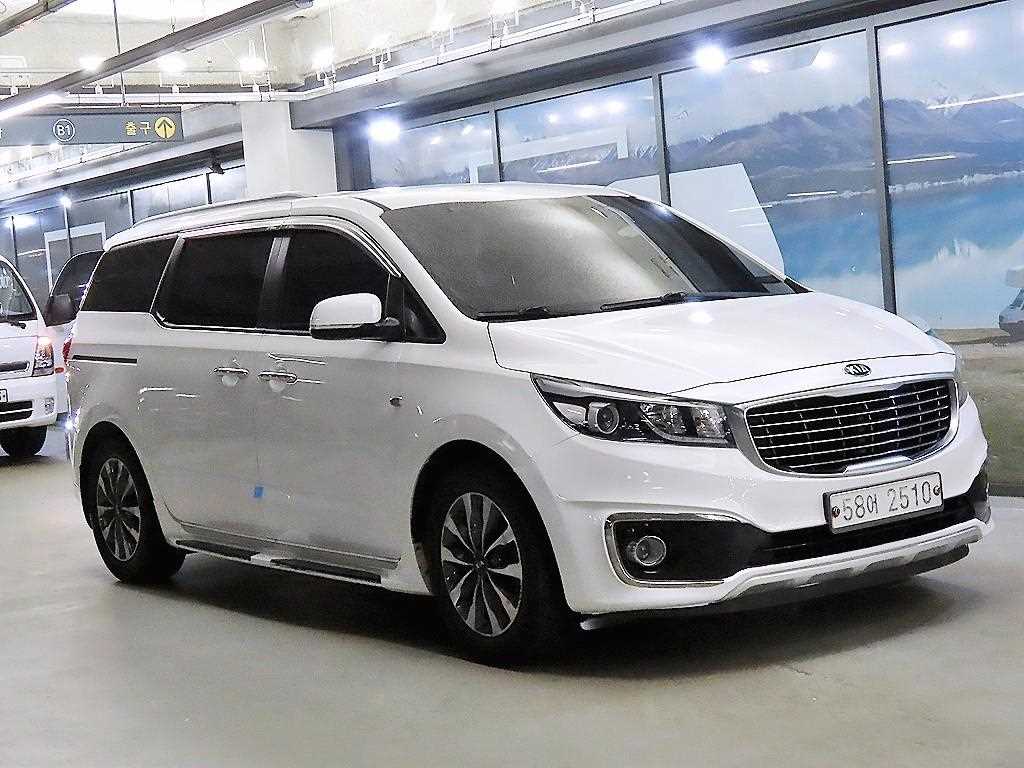 KIA Carnival 2015 Blanco - Importación desde Corea - HF Imports Iquique - Foto 1